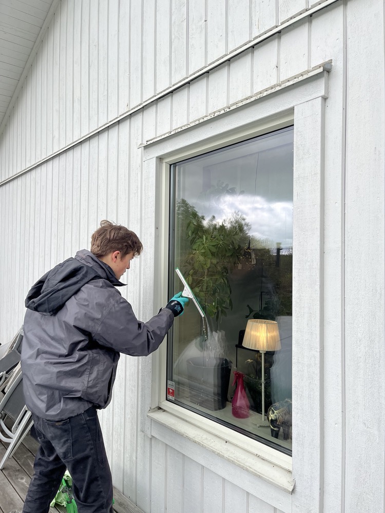 Berga Fönsterputs arbetar med fönsterputs hos kund